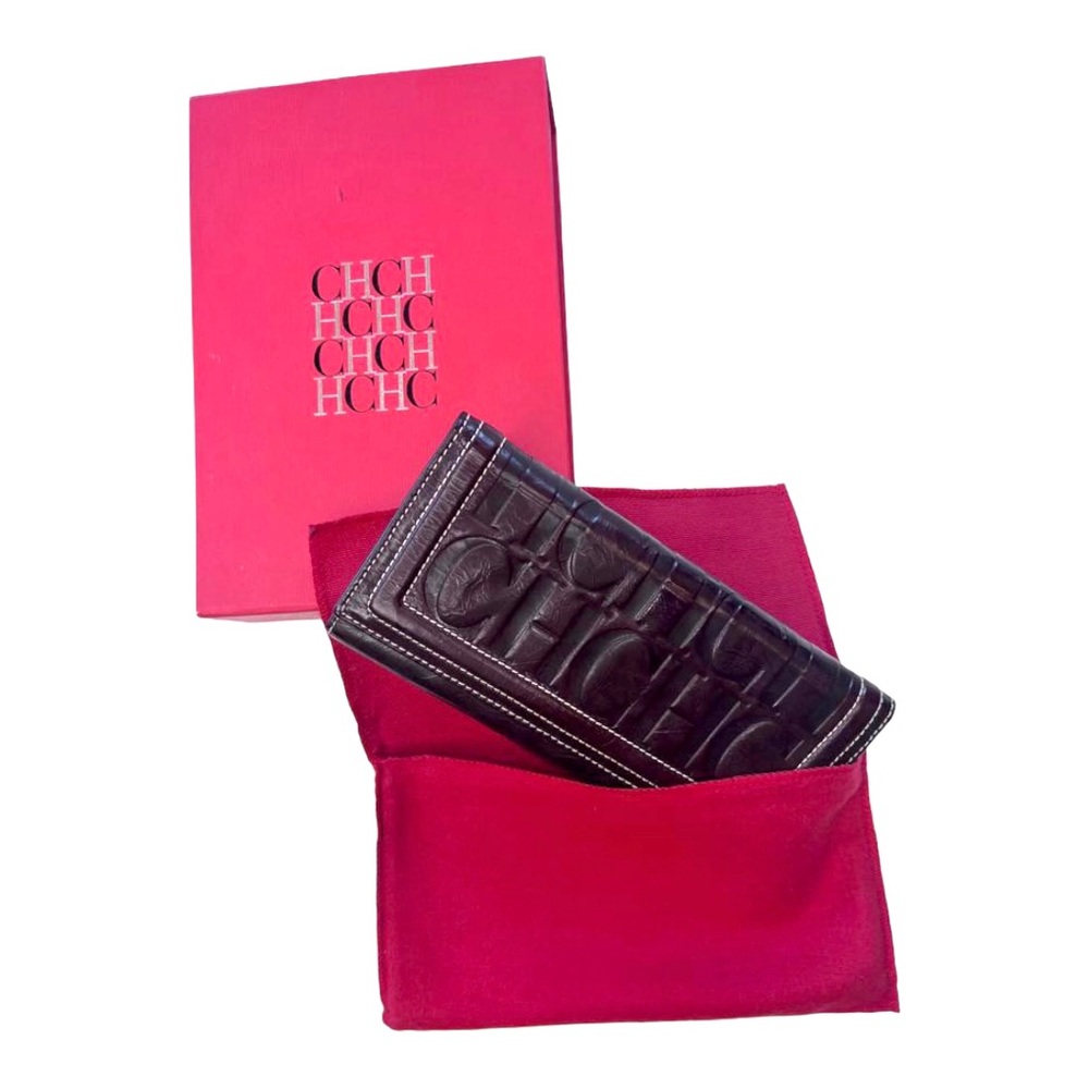 Authentic Carolina Herrera Factory Wallet in original box with dust bag